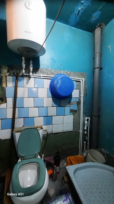 Срочно продаётся Юнусабвд  2/2/2  Галерейка