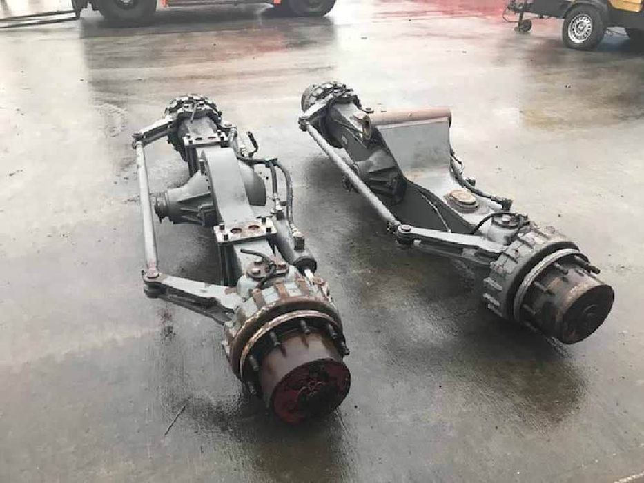 axa pentru excavator liebherr 924 hd