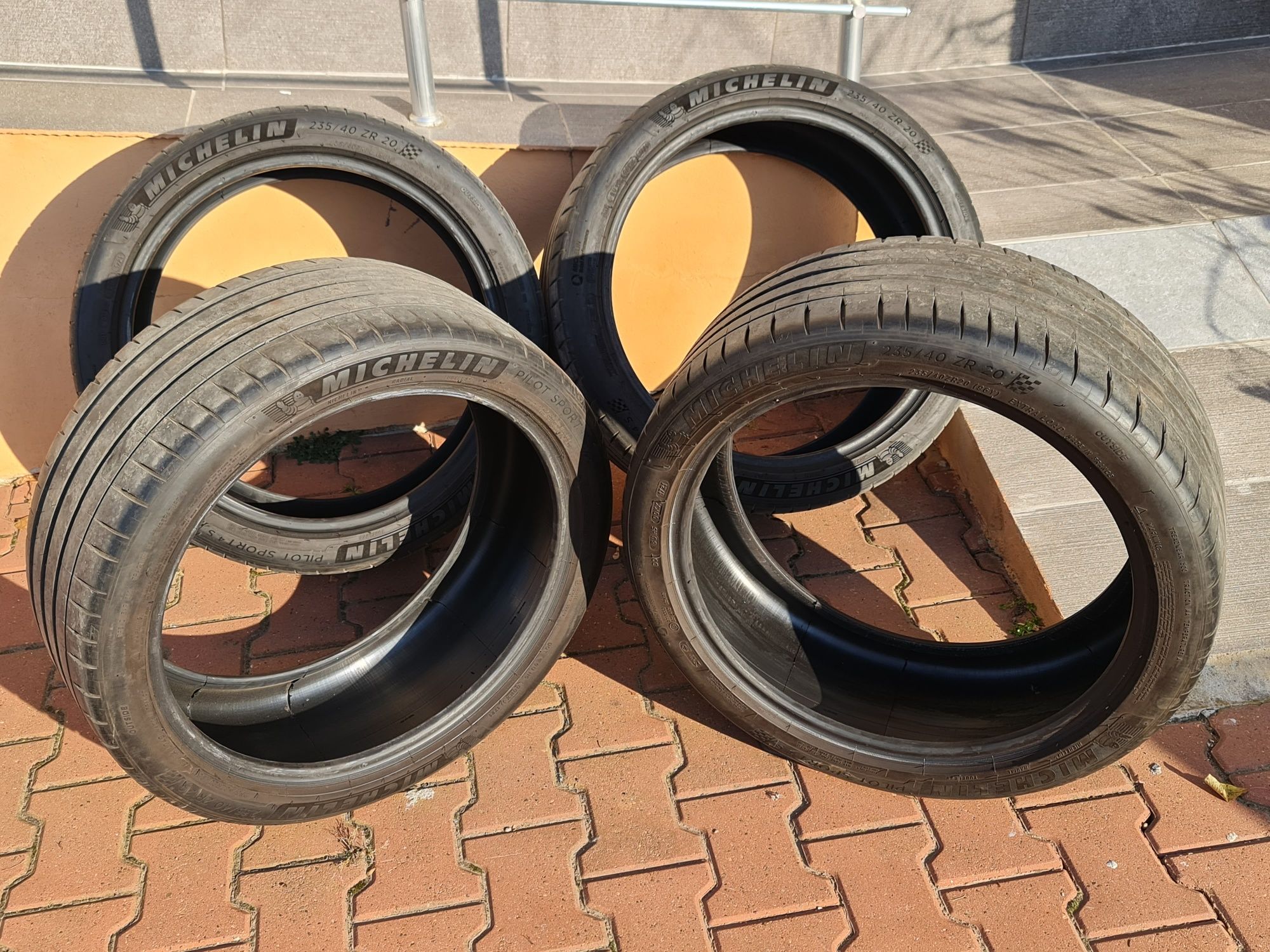 Anvelope Vara Michelin Pilot Sport 235.40.R20