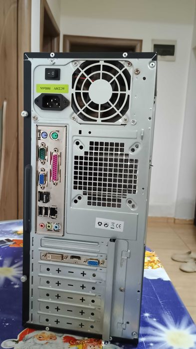 Unitate PC AMD + Monitor 250 Lei