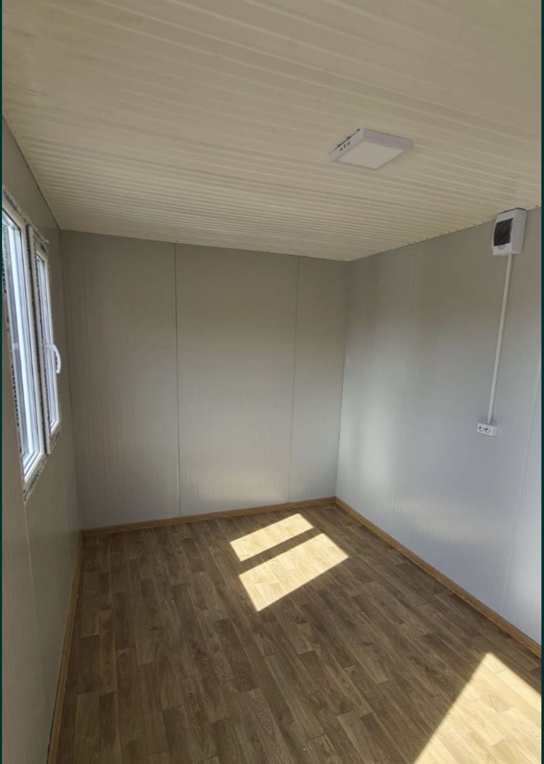Vand containere modulare container modular la super preț