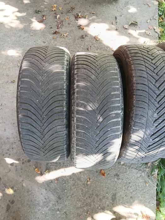 Vând anvelope M+S 195/55 R16