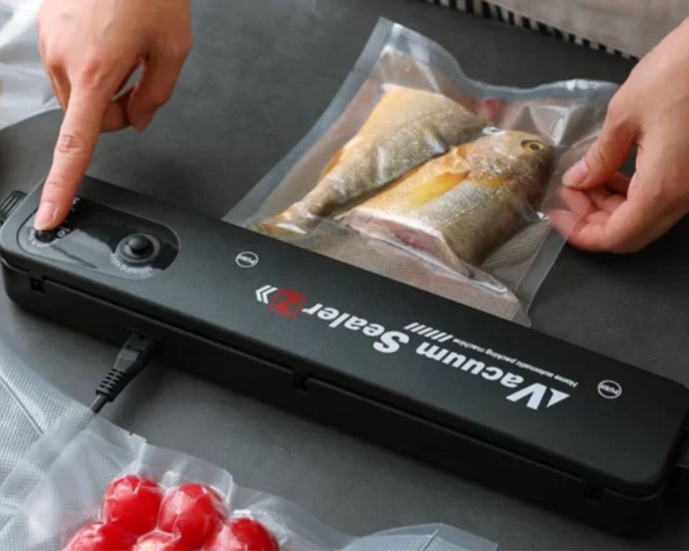 Aparat de sigilat si vidat Vacuum Sealer