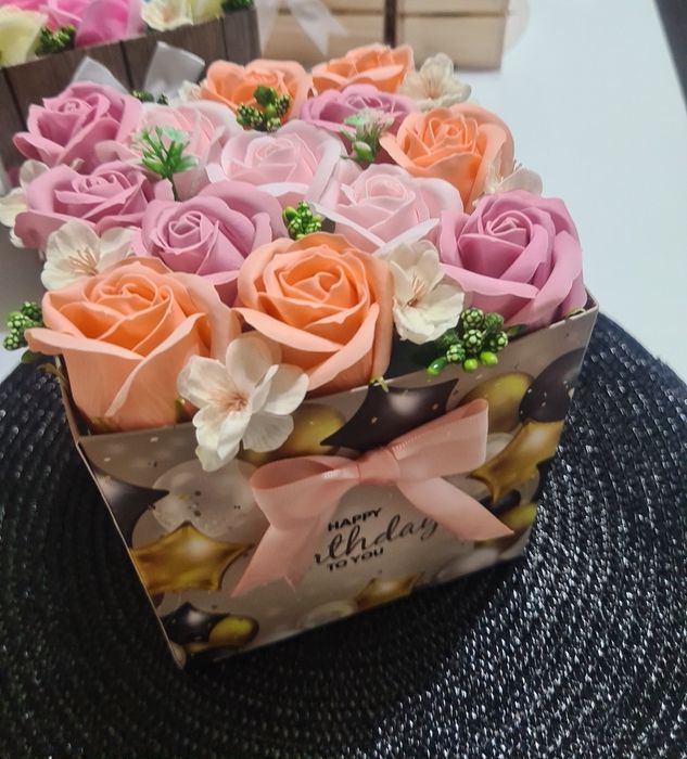 Ароматни кутии с неувяхващи рози