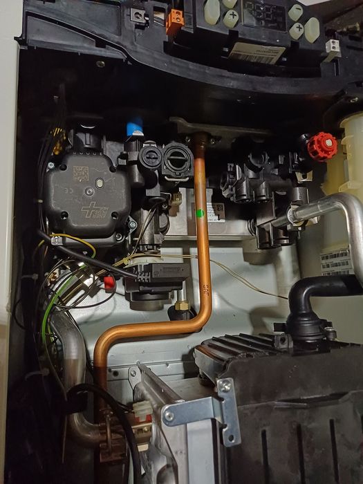 Centrala ariston cares 30 kw piese