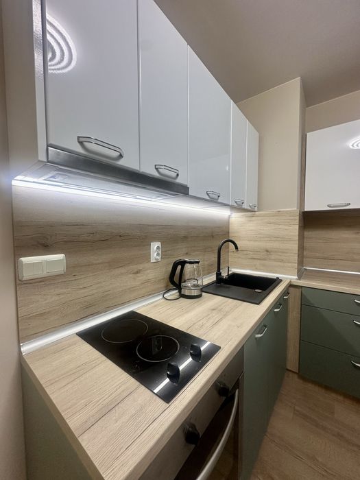 Дава се под наем Двустаен апартамент в Варна, м-т Траката - 90 кв.м за 600 € - Снимка #1