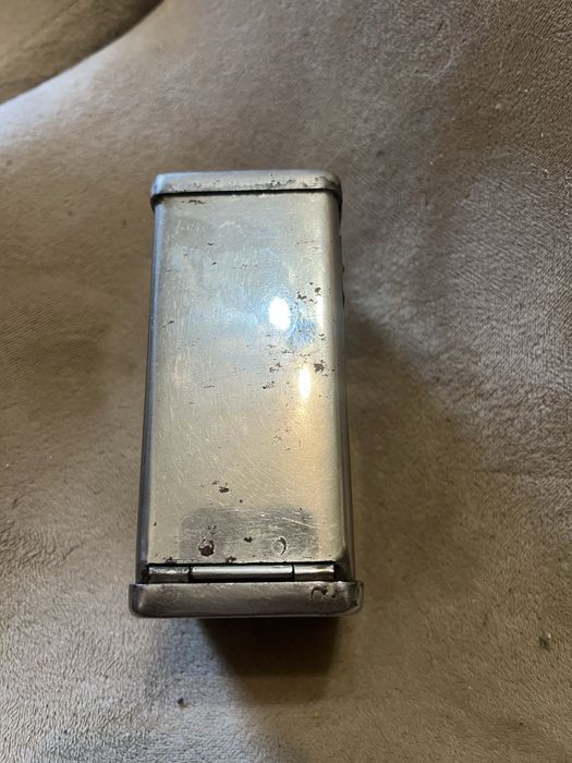 Pusculita metal cu cheia originala