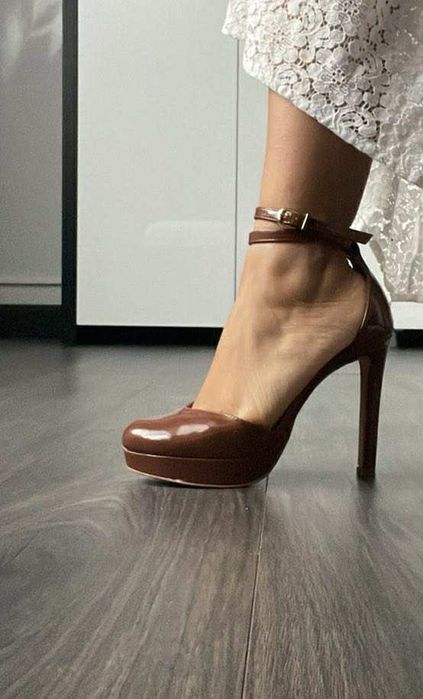 Pantofi de dama in stare buna