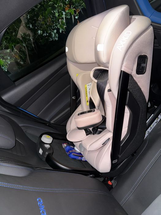 Scaun auto copii i-Size Axkid One 3 - rear facing - testat ADAC