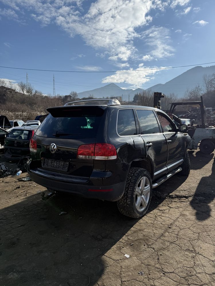 Фолксваген Таурег 3.0TDI V6 2006г 225кс Оригинален теглич  НА ЧАСТИ