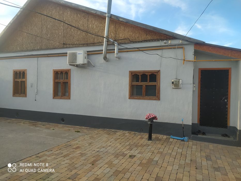 Дом расположен по Толе би