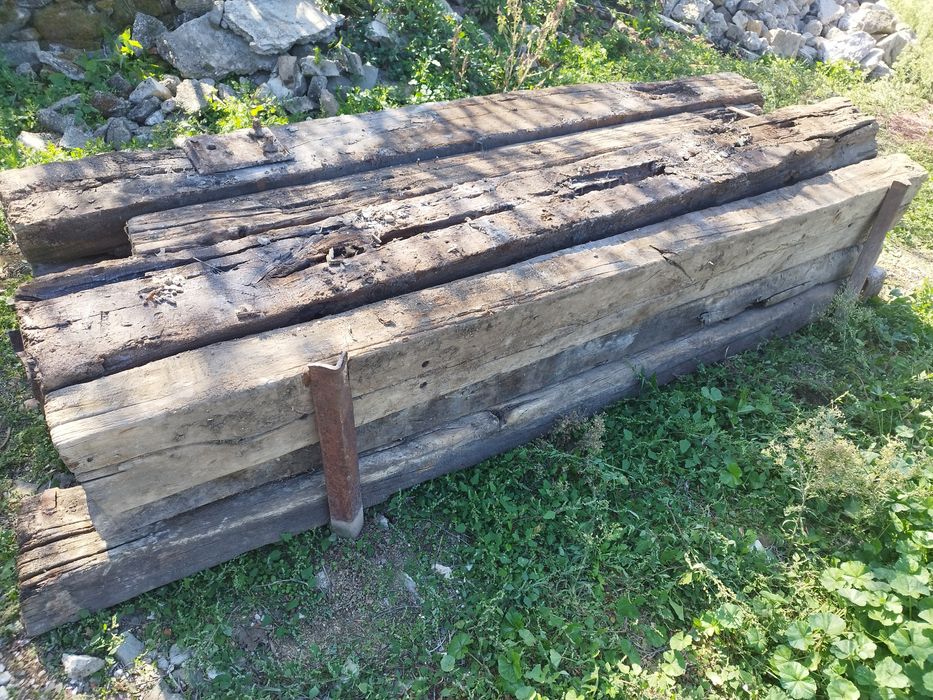 Дървени траверси