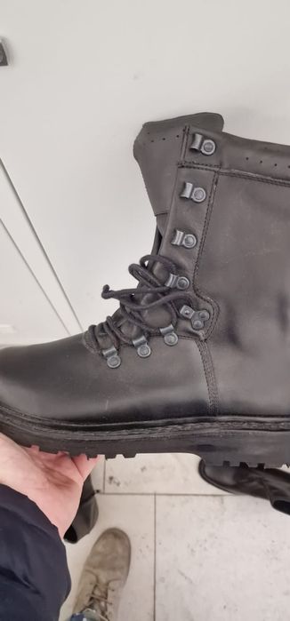 Ghete negre militare