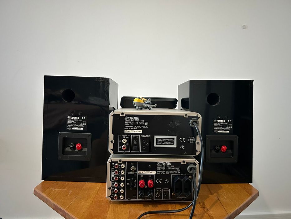 Sistem audio -Yamaha RX- E400 + CDX - E400 + NX - E400