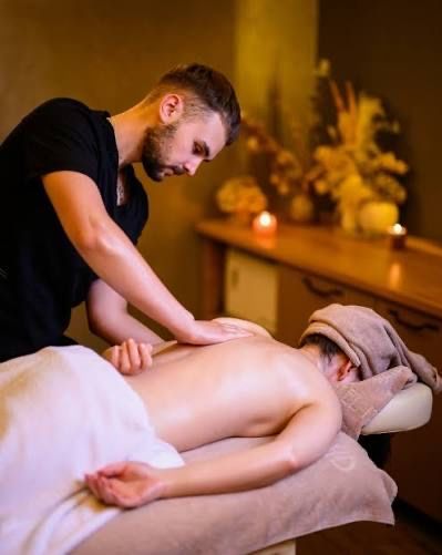 MASAJ PT DOAMNE La Clienta sau hotel Program NON STOP