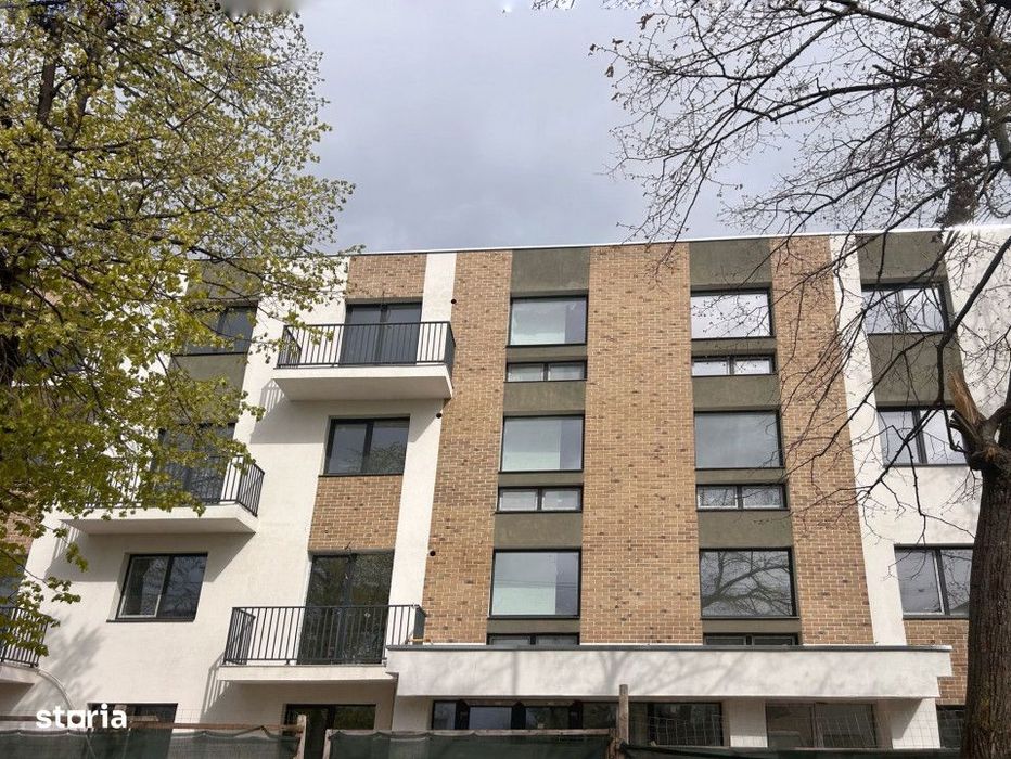 Fratiei 7 - garsoniera cu blacon si bucatarie inchisa