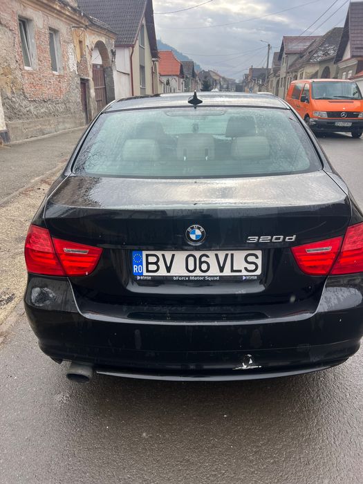 Vând BMW seria 3