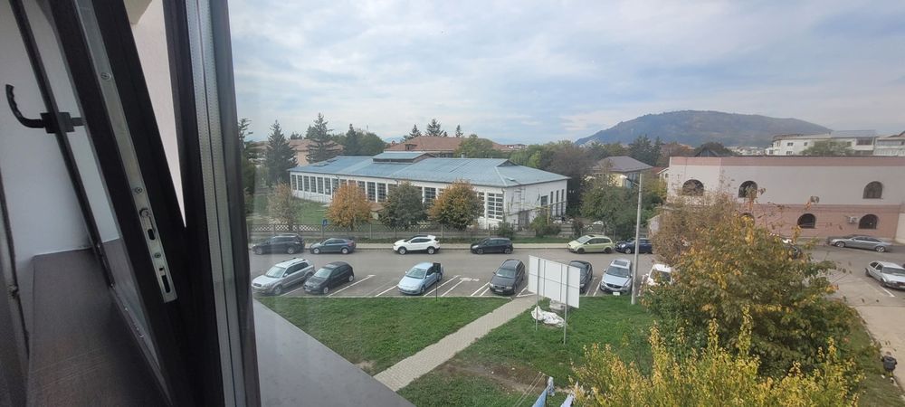 Garsonieră Onești pt investiție. Pret 22.500 euro.