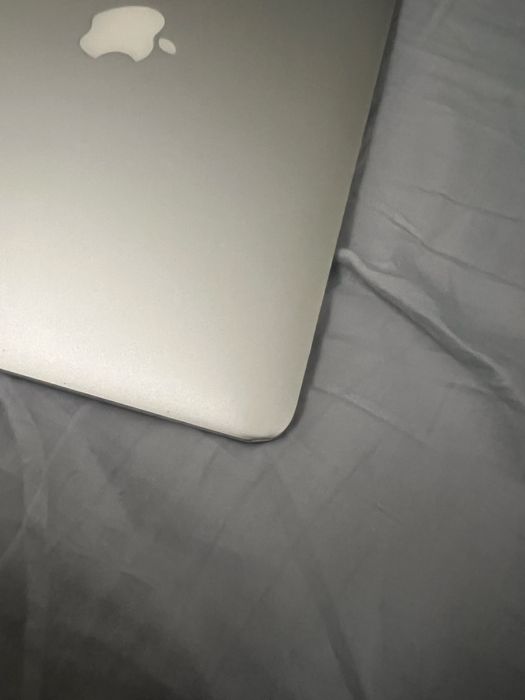 Apple Macbook air 2015 silver