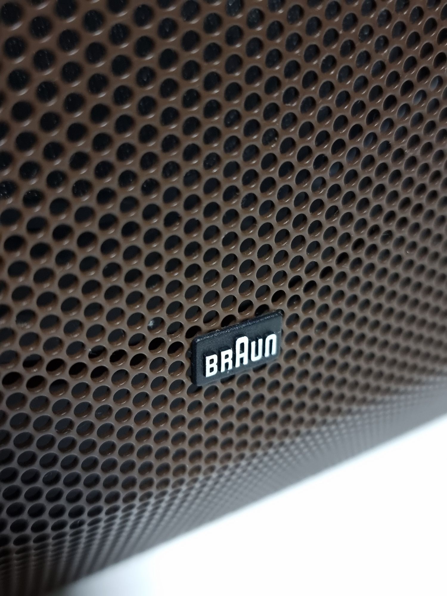 Тонколони Braun L8070HE