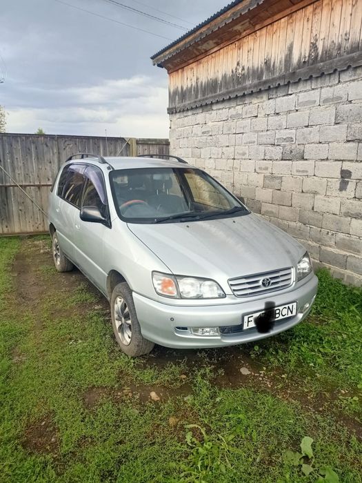 Продам машину срочно
