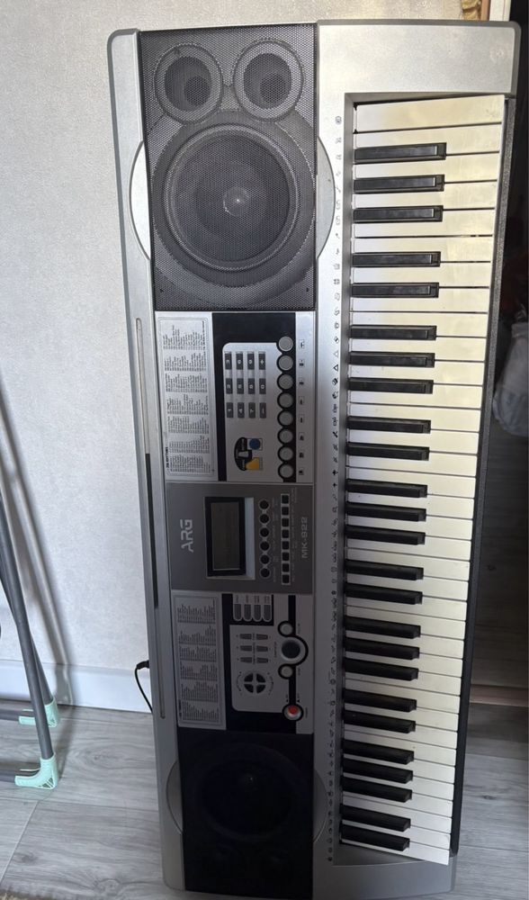синтезатор MK-922