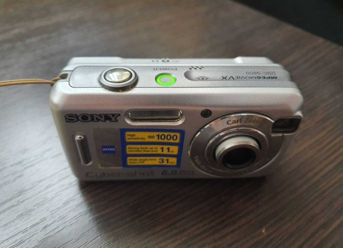 Aparat foto cu accesorii