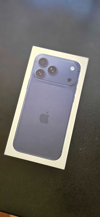 iPhone 17 Pro Max, Deep Blue, 2TB, Cutie sigilata, garantie 2 ani