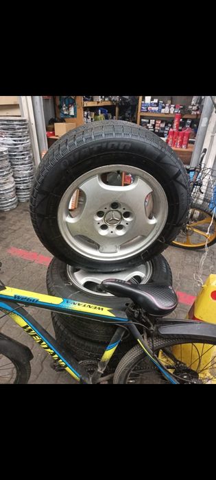 Продам диски с резиной комплект