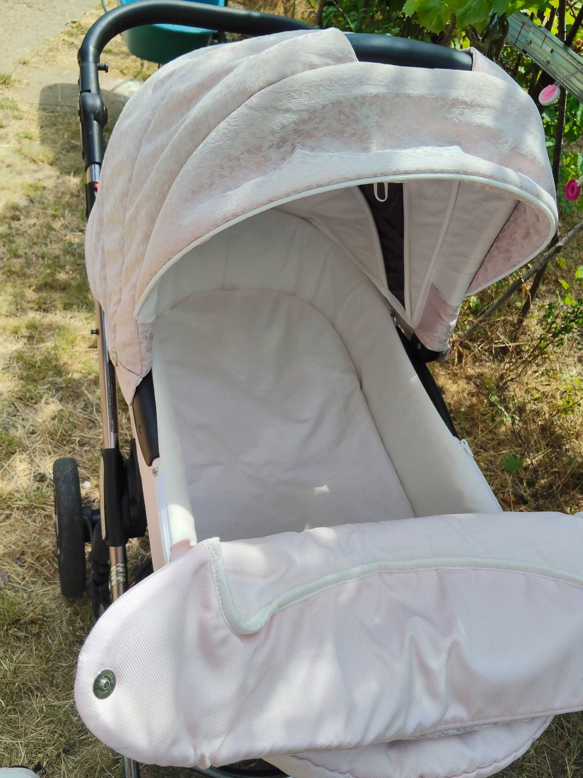 Cărucior 3 in 1 in stare f buna