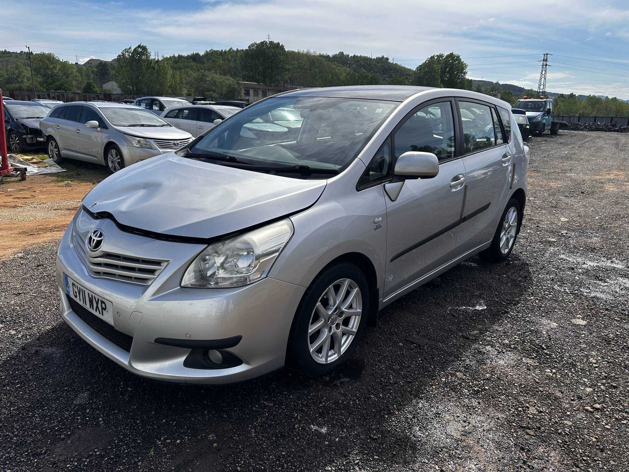 На части  Toyota Verso 2.2 D-CAT 150 кс автоматик Start/Stop 2009–2011