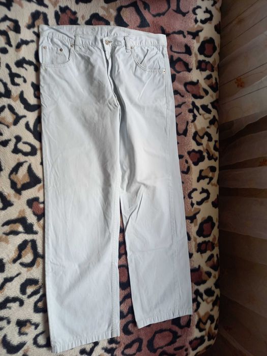 Мъжки дънки бял цвят