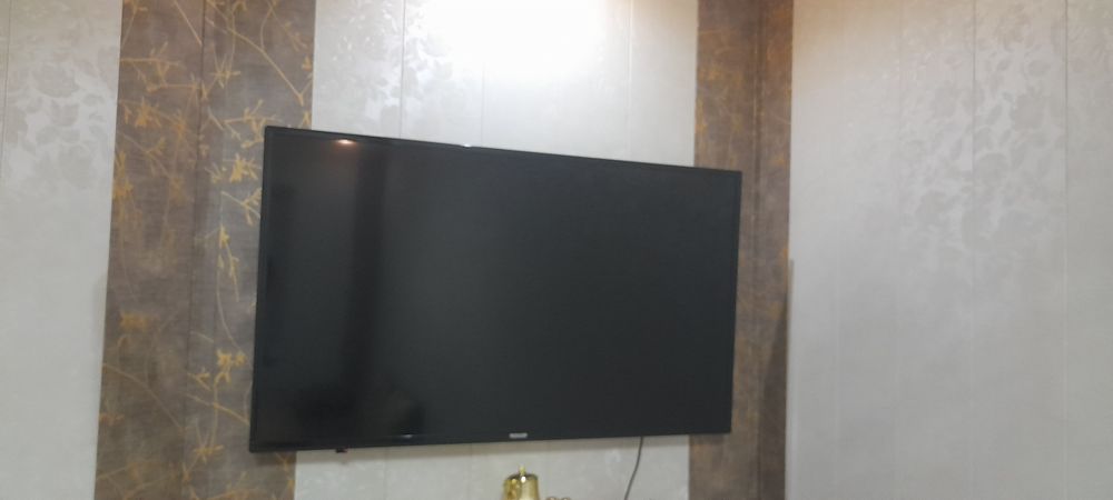 Телевизор Roison 42 диагональ