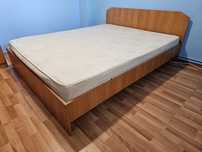Vând Pat 200x160.