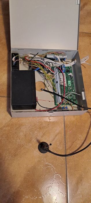 Sistem de alarma DSC