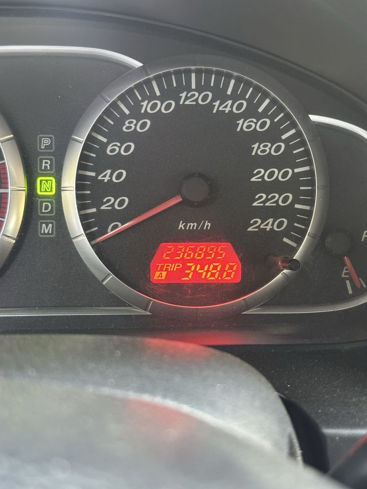 Продам автомобиль mazda 6