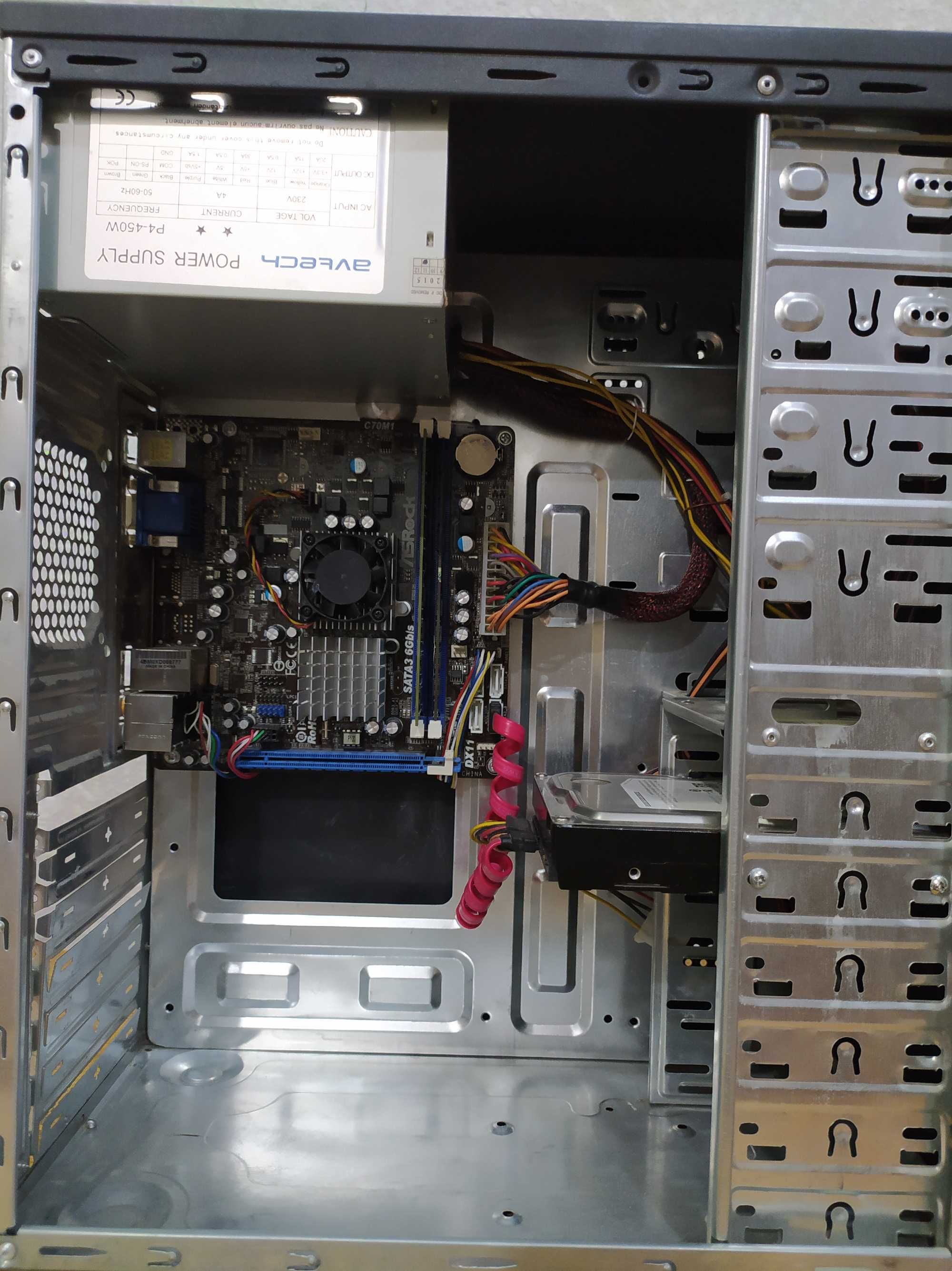 Компьютерный кейс ASRock C70M1, AMD процессор, 4 ГБ ОЗУ