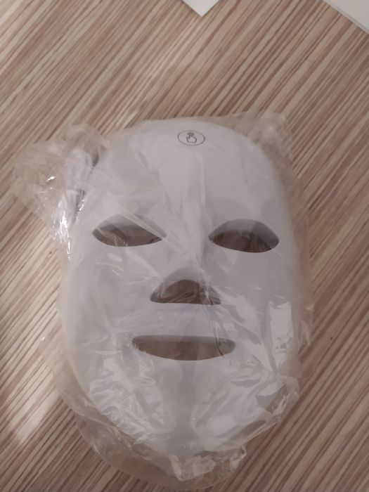 Masca LED tratament facial acnee puncte negre riduri