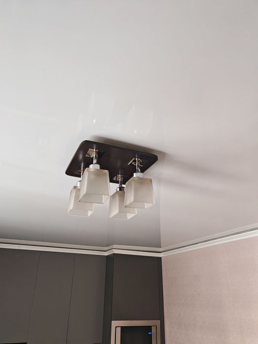 Люстра на 4 лампочки