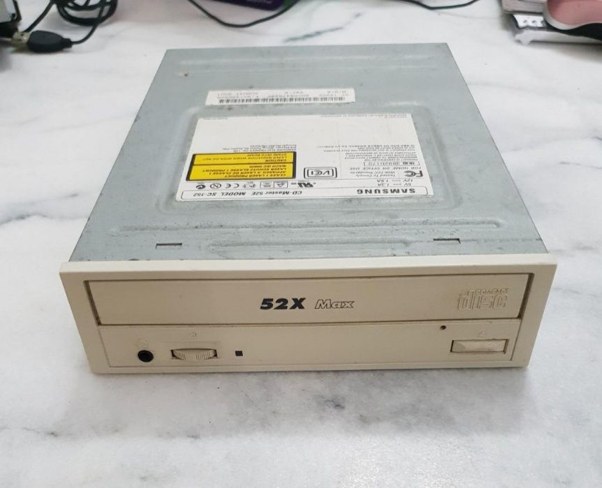 Записващи устройства CD-R и CD-W
