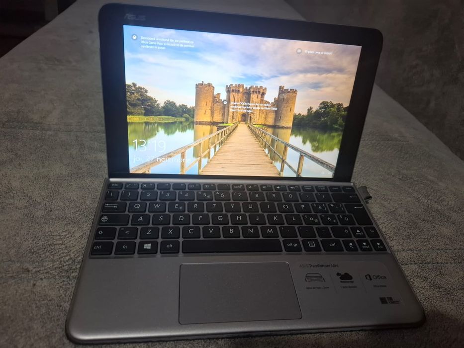 laptop Asus transformer 2 in 1 mini
