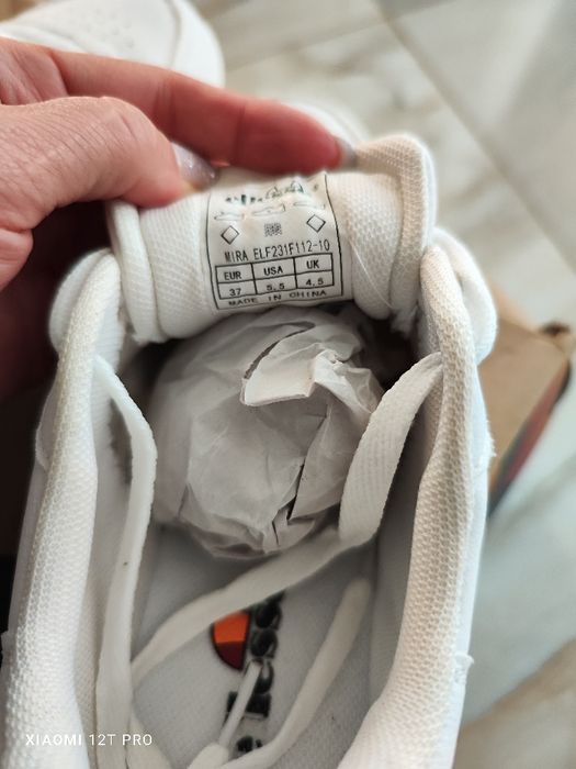 Adidași dama Ellesse