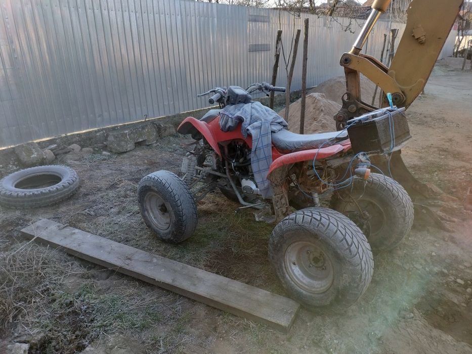 Vând ATV 250 CC stare buna