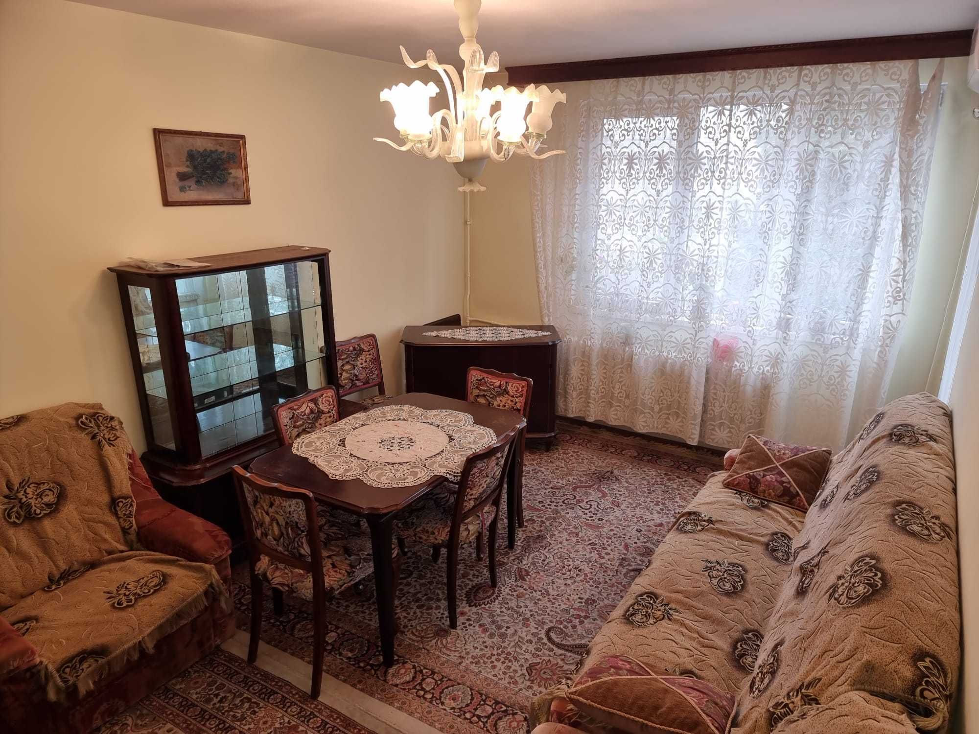 Apartament 3 camere semidecomandat - strada Secuilor - Brancoveanu