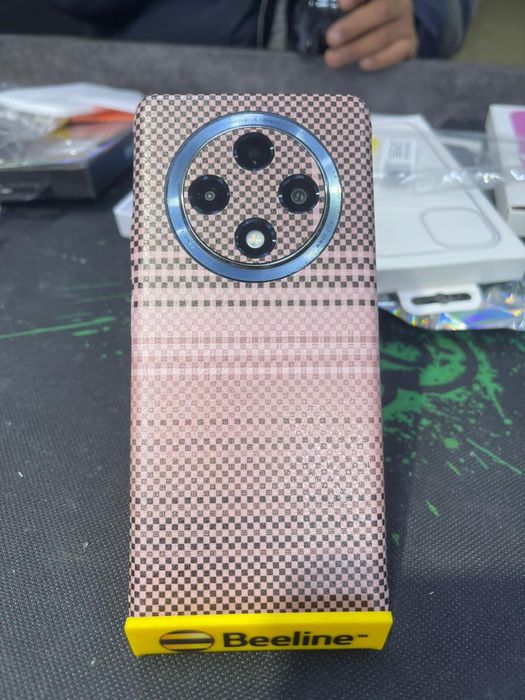 Продам Oppo A3 pro