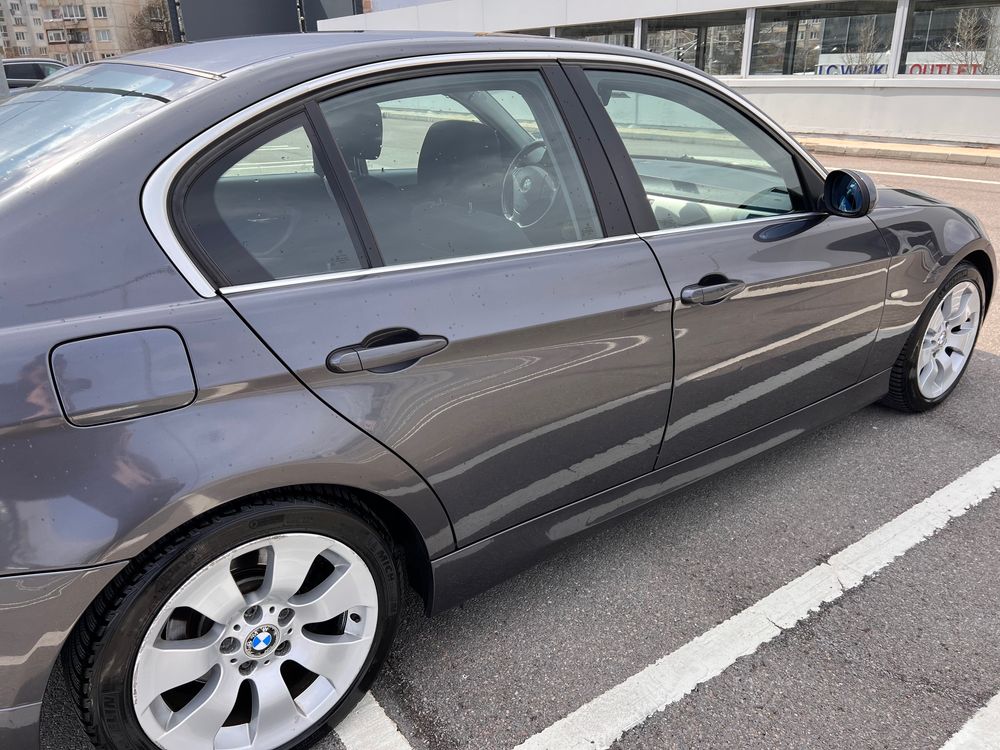 Bmw 325xi e90 за продан