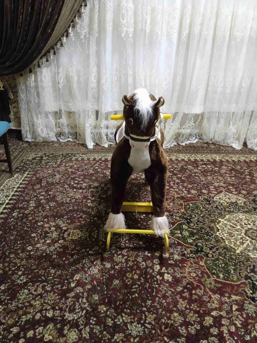 Продаются лошадь состояние отличное