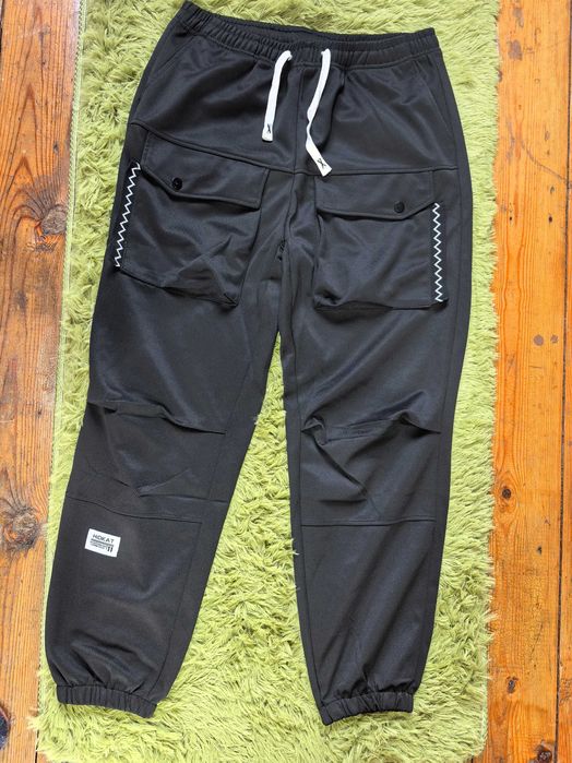 Стилно долнище между панталон и анцунг