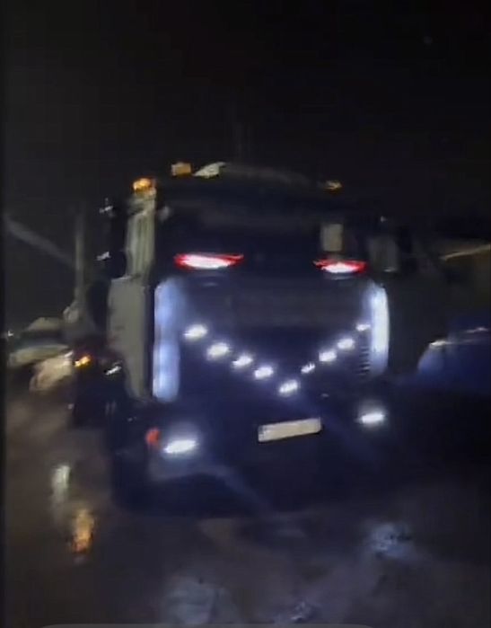 Продам лед глаза на стекло машины