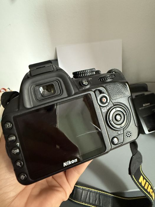 Vand aparat dslr Nikon D3100